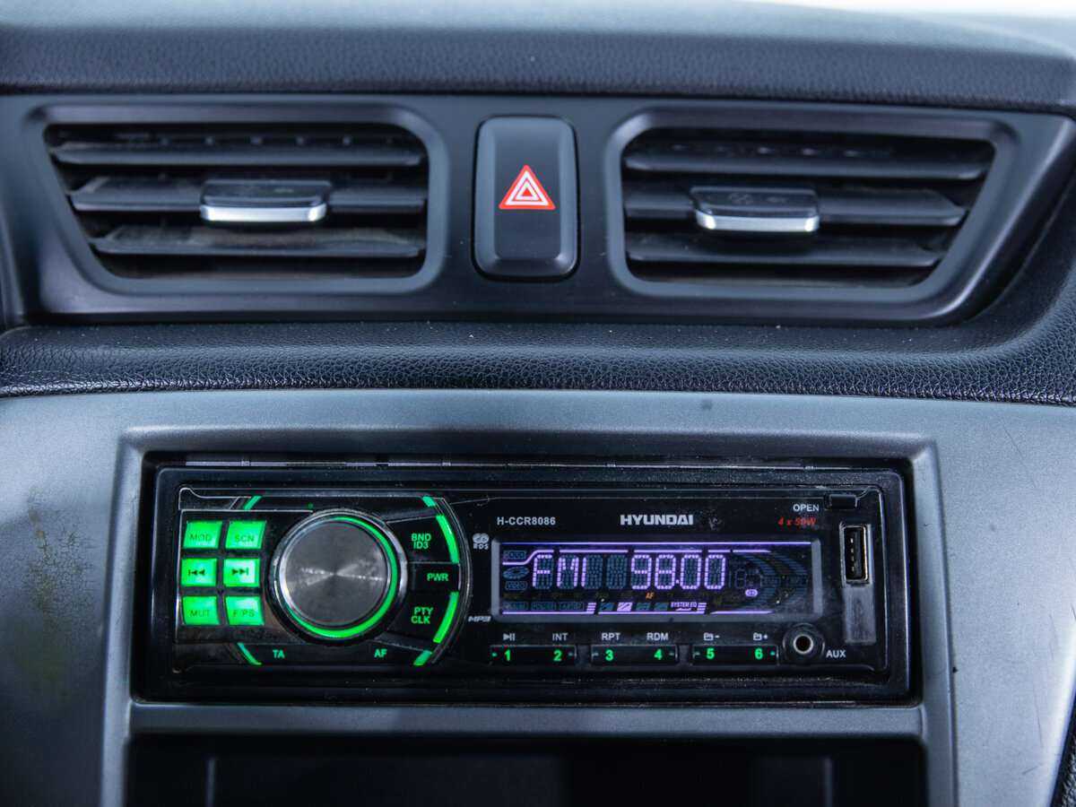 Kia Rio с пробегом — 2014 год. Фото: #15