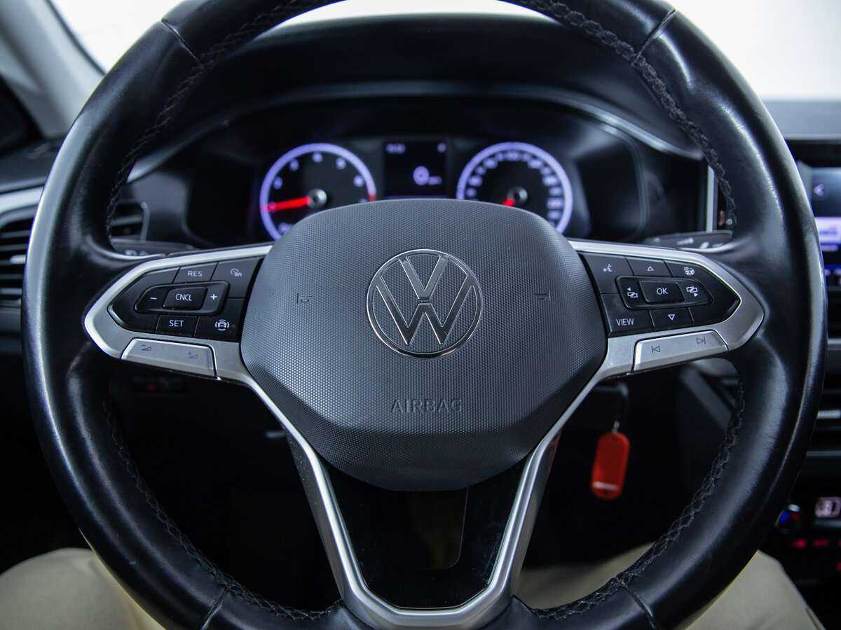 Volkswagen Polo с пробегом — 2020 год. Фото: #10