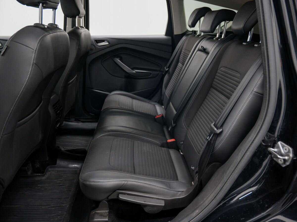 Ford Kuga с пробегом — 2019 год. Фото: #17