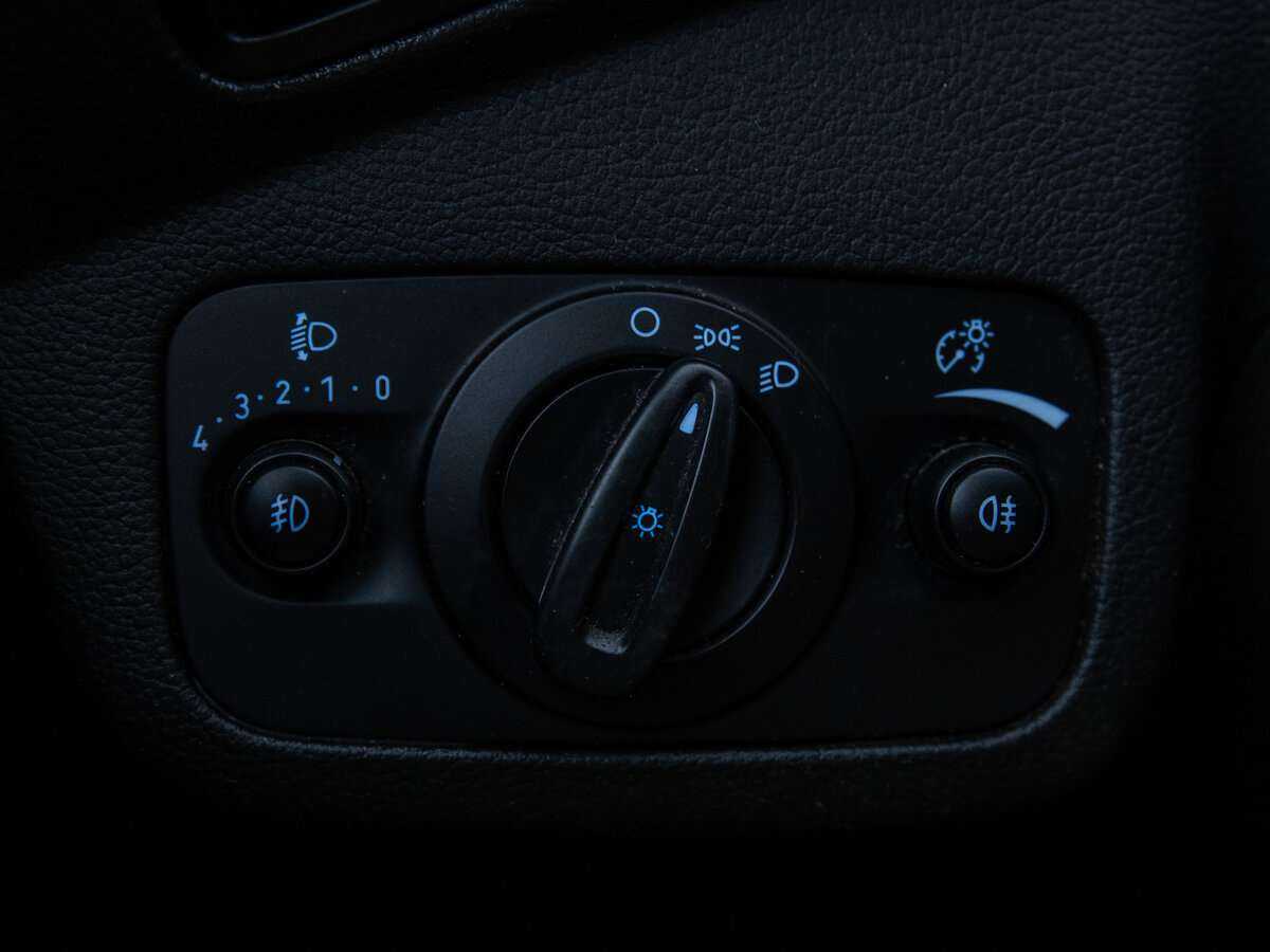 Ford Kuga с пробегом — 2013 год. Фото: #17