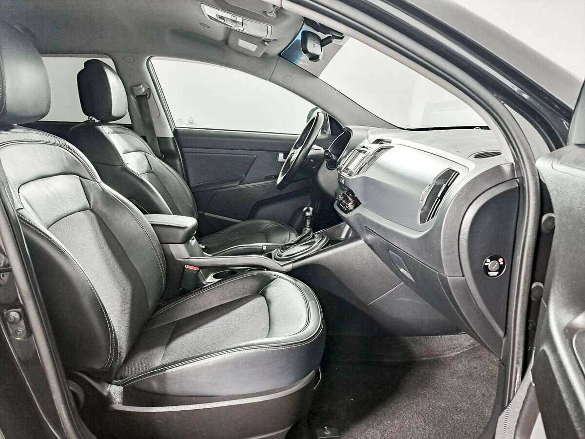 Kia Sportage с пробегом — 2012 год. Фото: #7