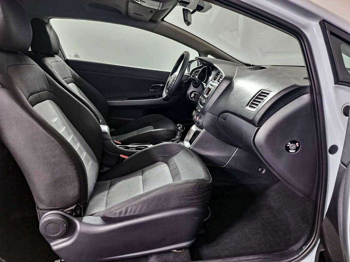 Kia Ceed с пробегом — 2013 год. Фото: #6