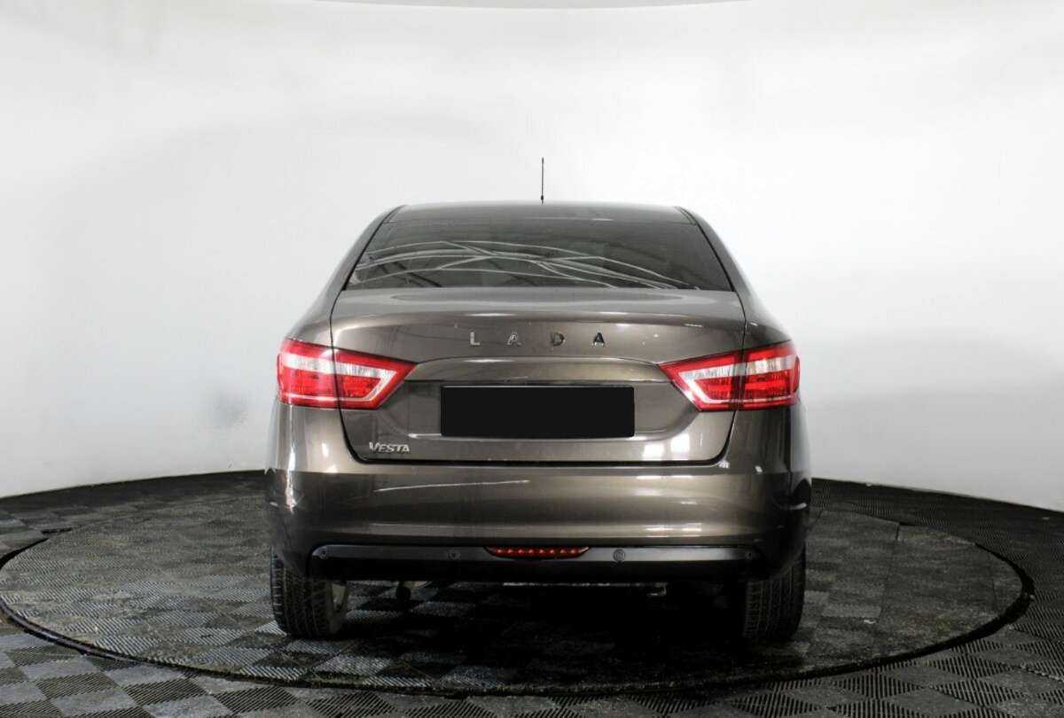 Lada (ВАЗ) Vesta с пробегом — 2022 год. Фото: #3