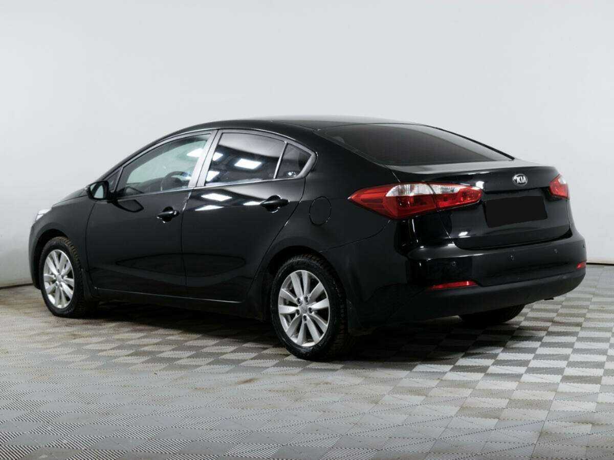 Kia Cerato с пробегом — 2014 год. Фото: #6