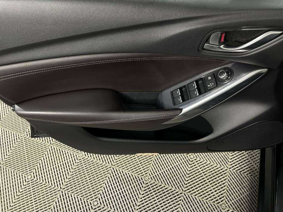 Mazda 6 с пробегом — 2017 год. Фото: #7