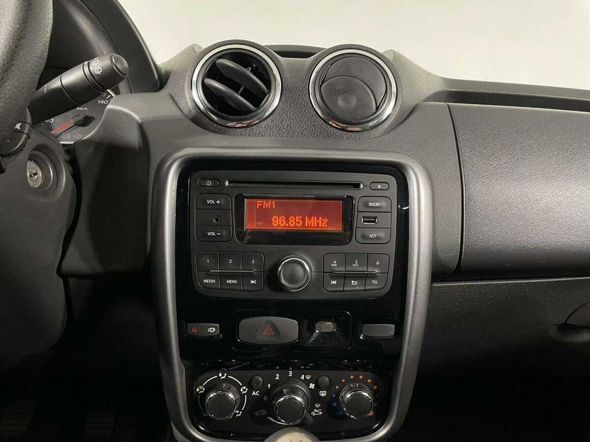 Renault Duster с пробегом — 2013 год. Фото: #11