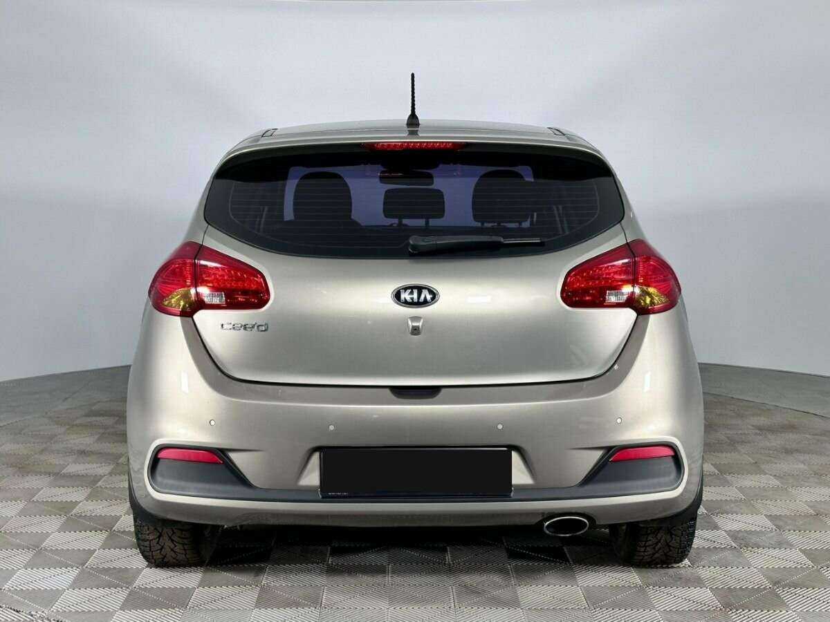 Kia Ceed с пробегом — 2014 год. Фото: #3