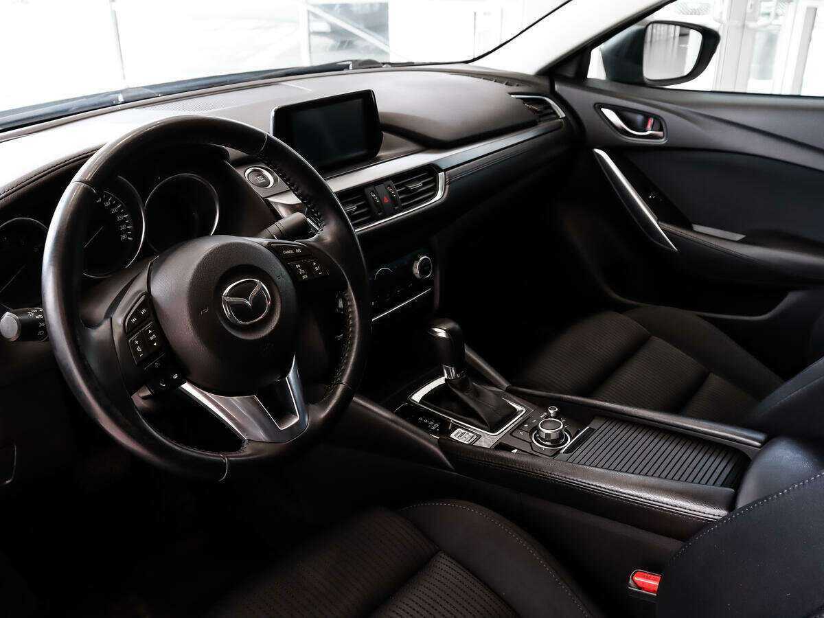 Mazda 6 с пробегом — 2015 год. Фото: #7