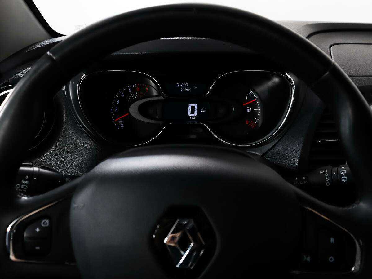 Renault Kaptur с пробегом — 2018 год. Фото: #16