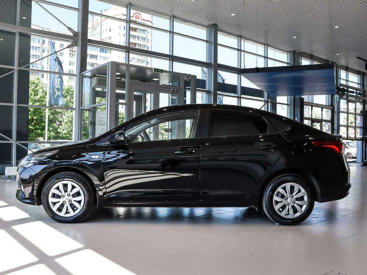 Hyundai Solaris с пробегом — 2021 год. Фото: #3