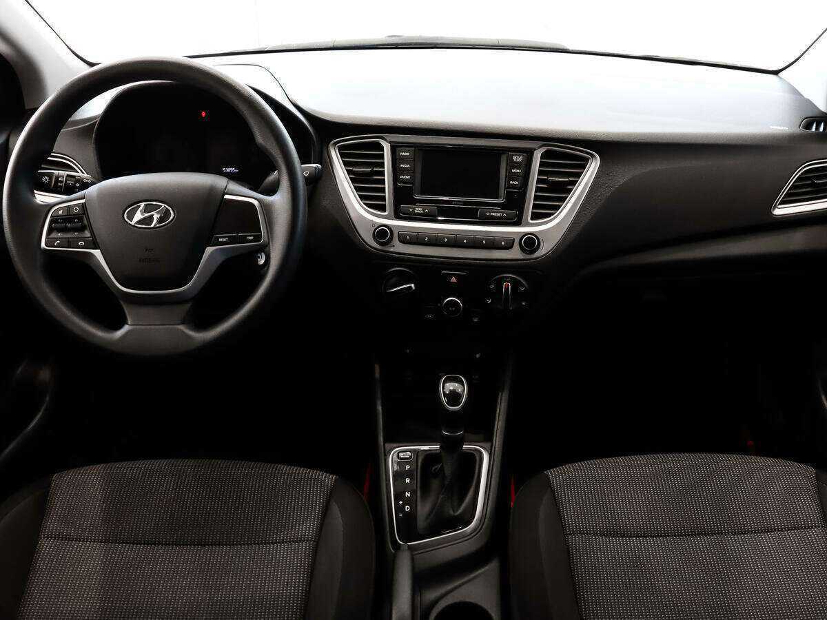 Hyundai Solaris с пробегом — 2021 год. Фото: #11