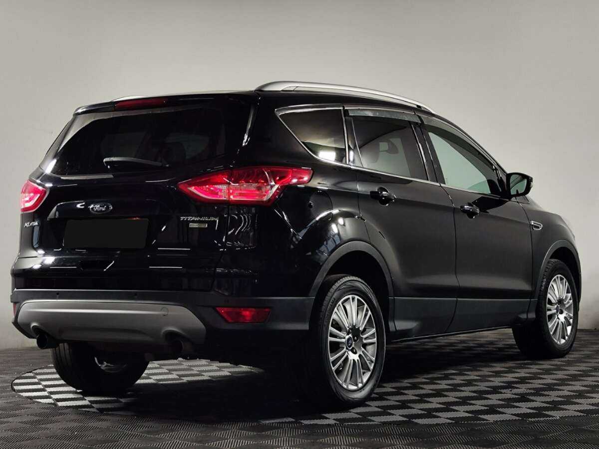Ford Kuga с пробегом — 2015 год. Фото: #2