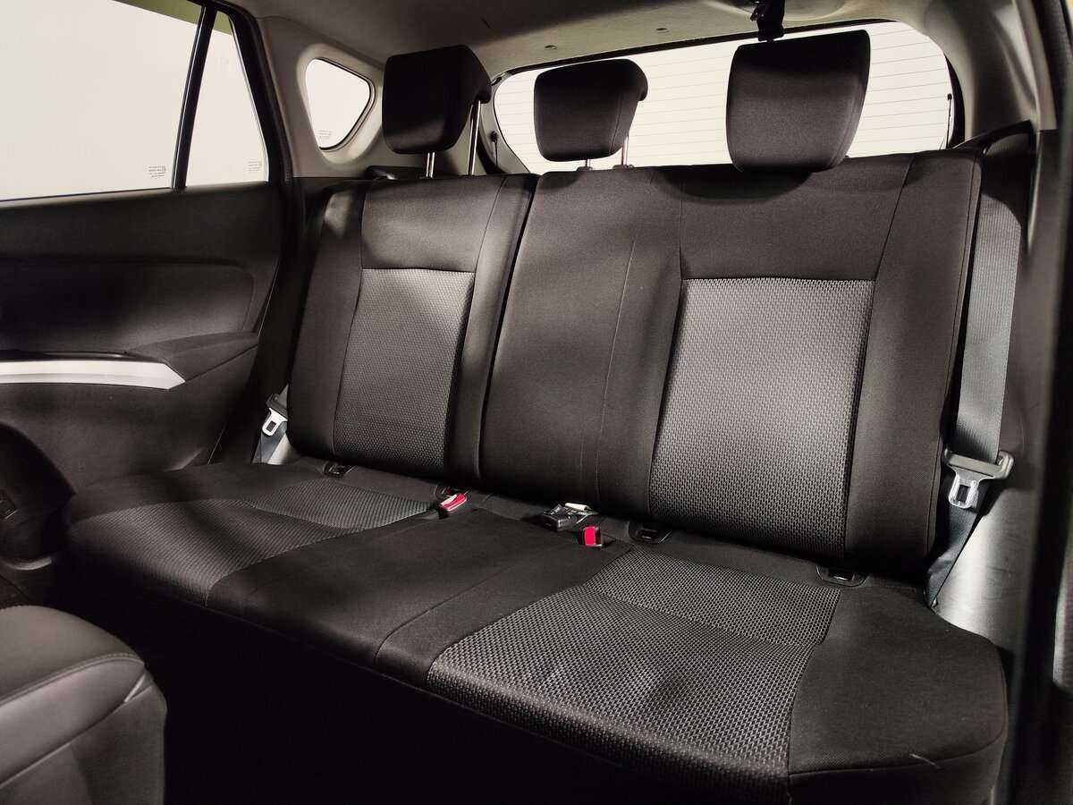 Suzuki SX4 с пробегом — 2014 год. Фото: #9