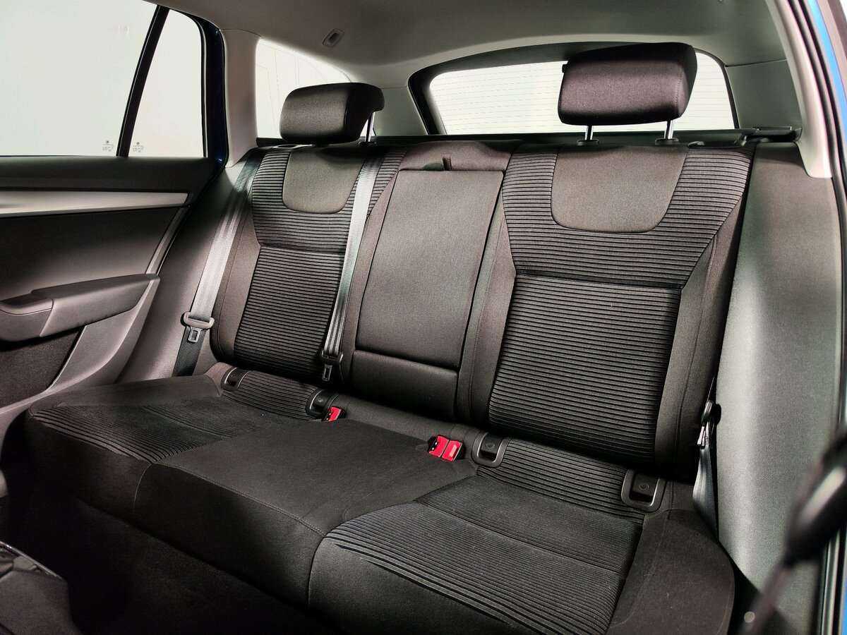 Skoda Octavia с пробегом — 2015 год. Фото: #6