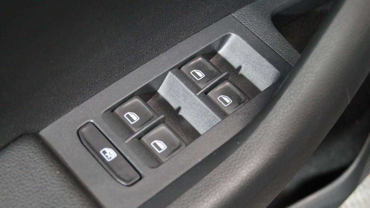 Skoda Octavia с пробегом — 2014 год. Фото: #7