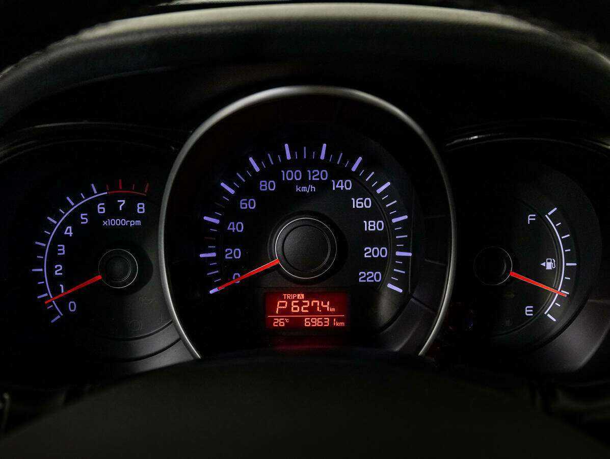 Kia Rio с пробегом — 2016 год. Фото: #11