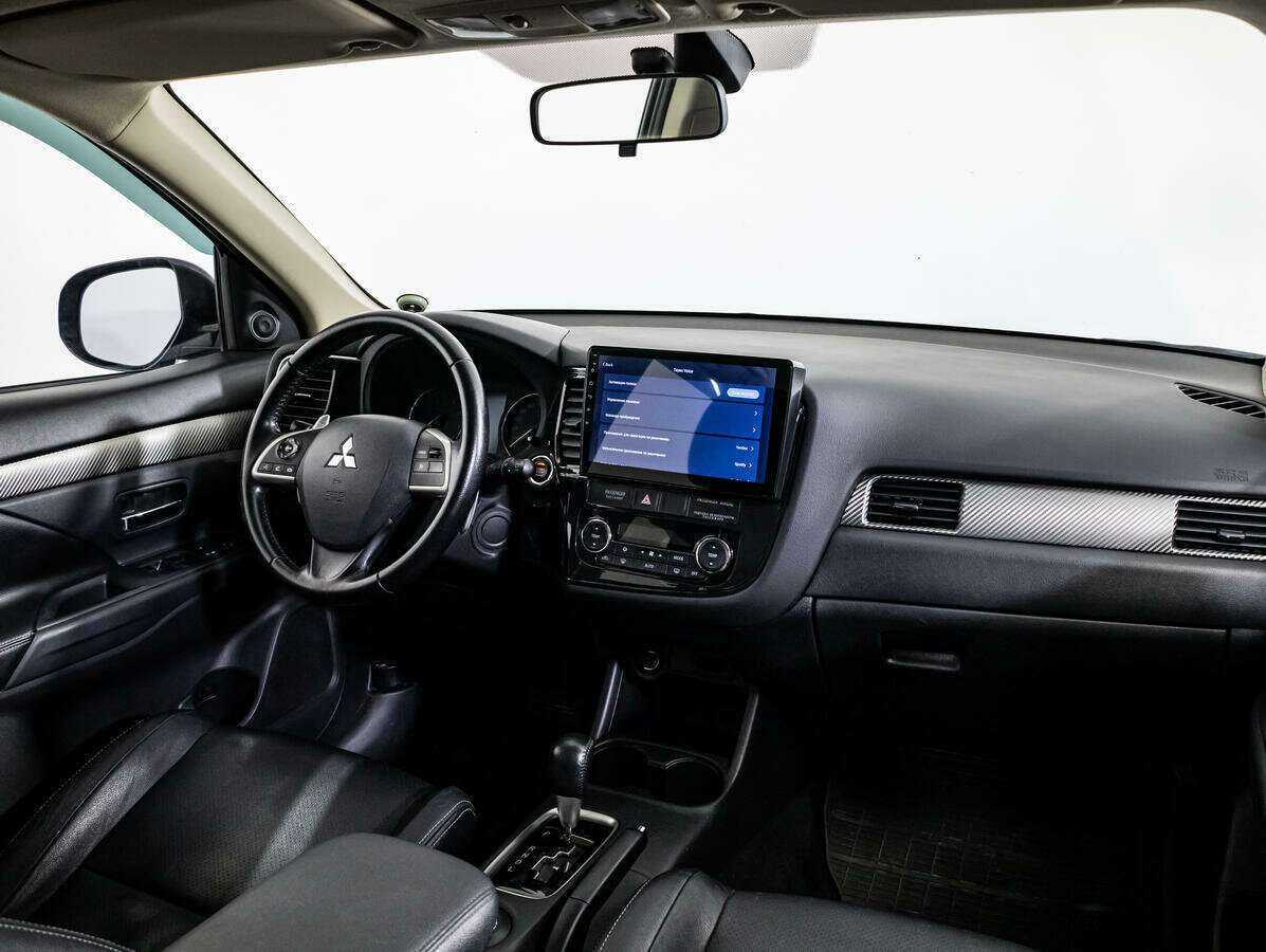 Mitsubishi Outlander с пробегом — 2013 год. Фото: #6