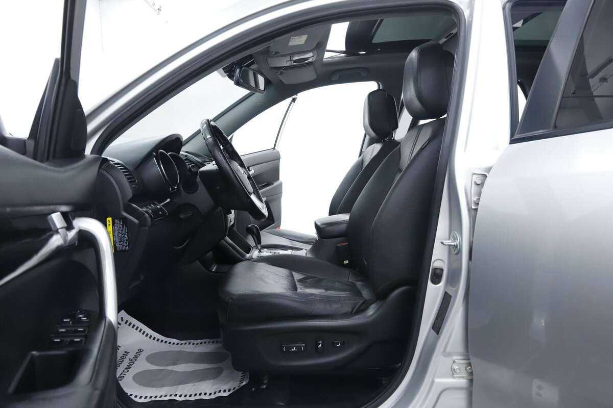 Kia Sorento с пробегом — 2012 год. Фото: #7