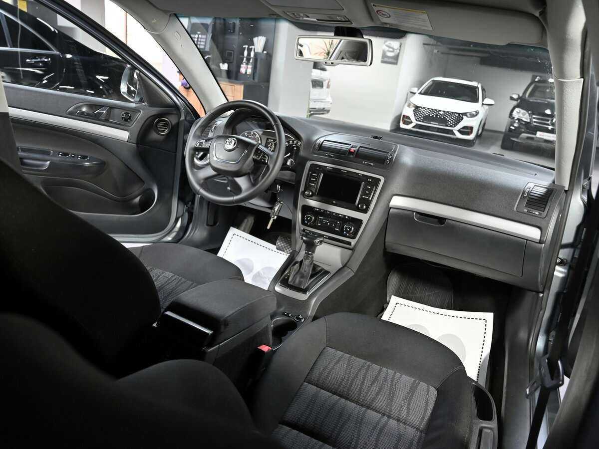 Skoda Octavia с пробегом — 2012 год. Фото: #6