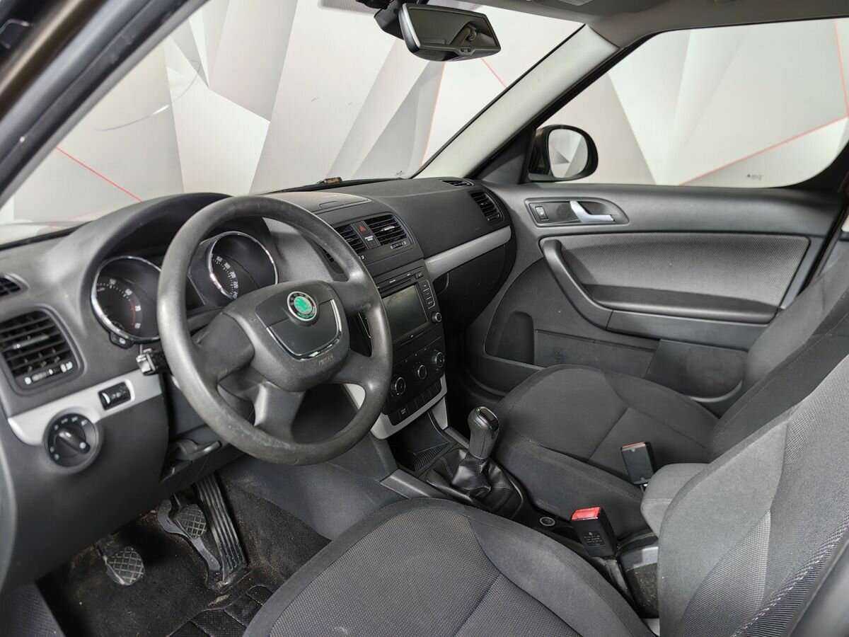 Skoda Yeti с пробегом — 2012 год. Фото: #11