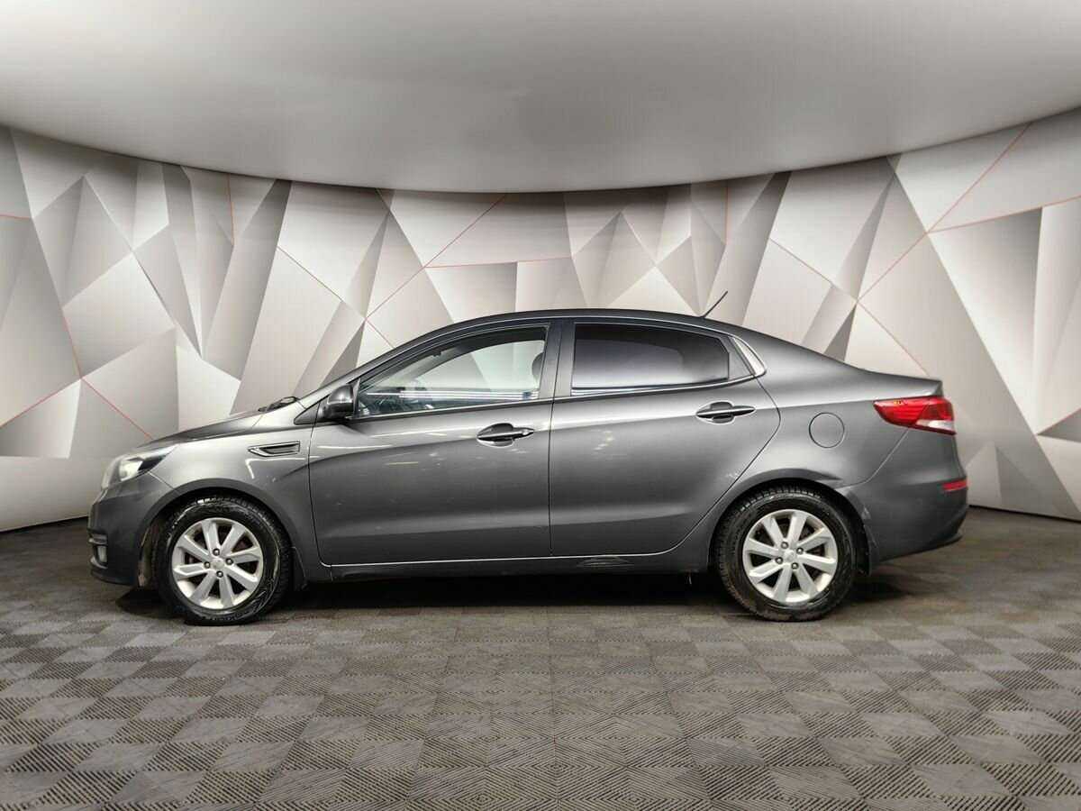 Kia Rio с пробегом — 2015 год. Фото: #4