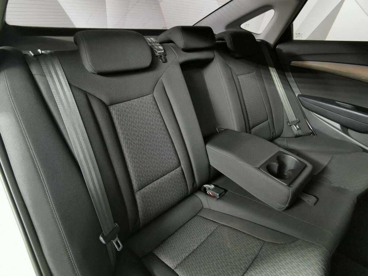 Hyundai i40 с пробегом — 2015 год. Фото: #12