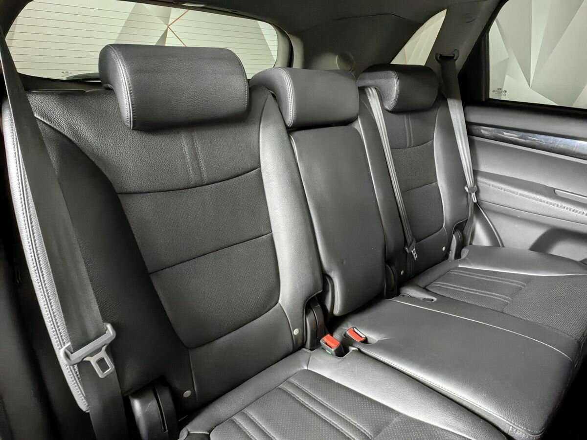 Kia Sorento с пробегом — 2014 год. Фото: #11