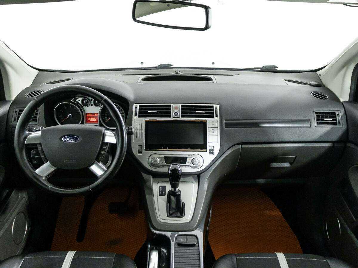 Ford Kuga с пробегом — 2012 год. Фото: #12