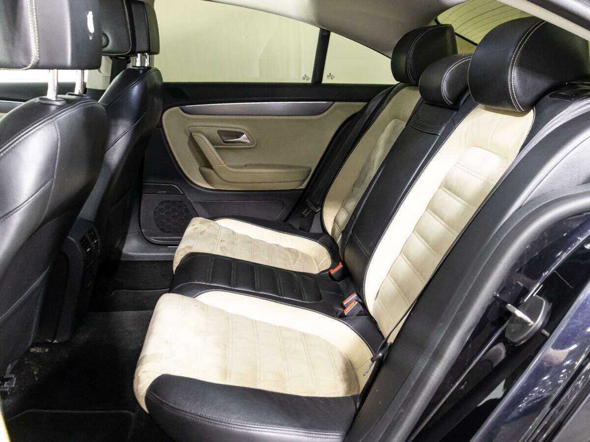 Volkswagen Passat CC с пробегом — 2012 год. Фото: #9