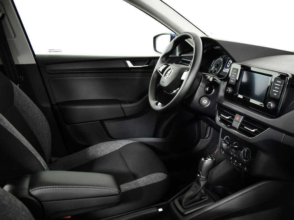 Skoda Rapid с пробегом — 2021 год. Фото: #6