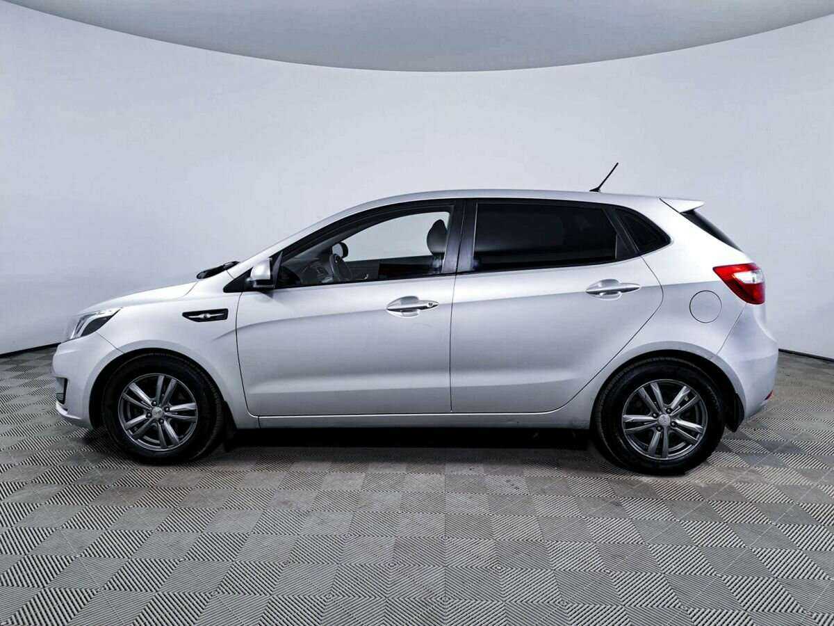 Kia Rio с пробегом — 2013 год. Фото: #7