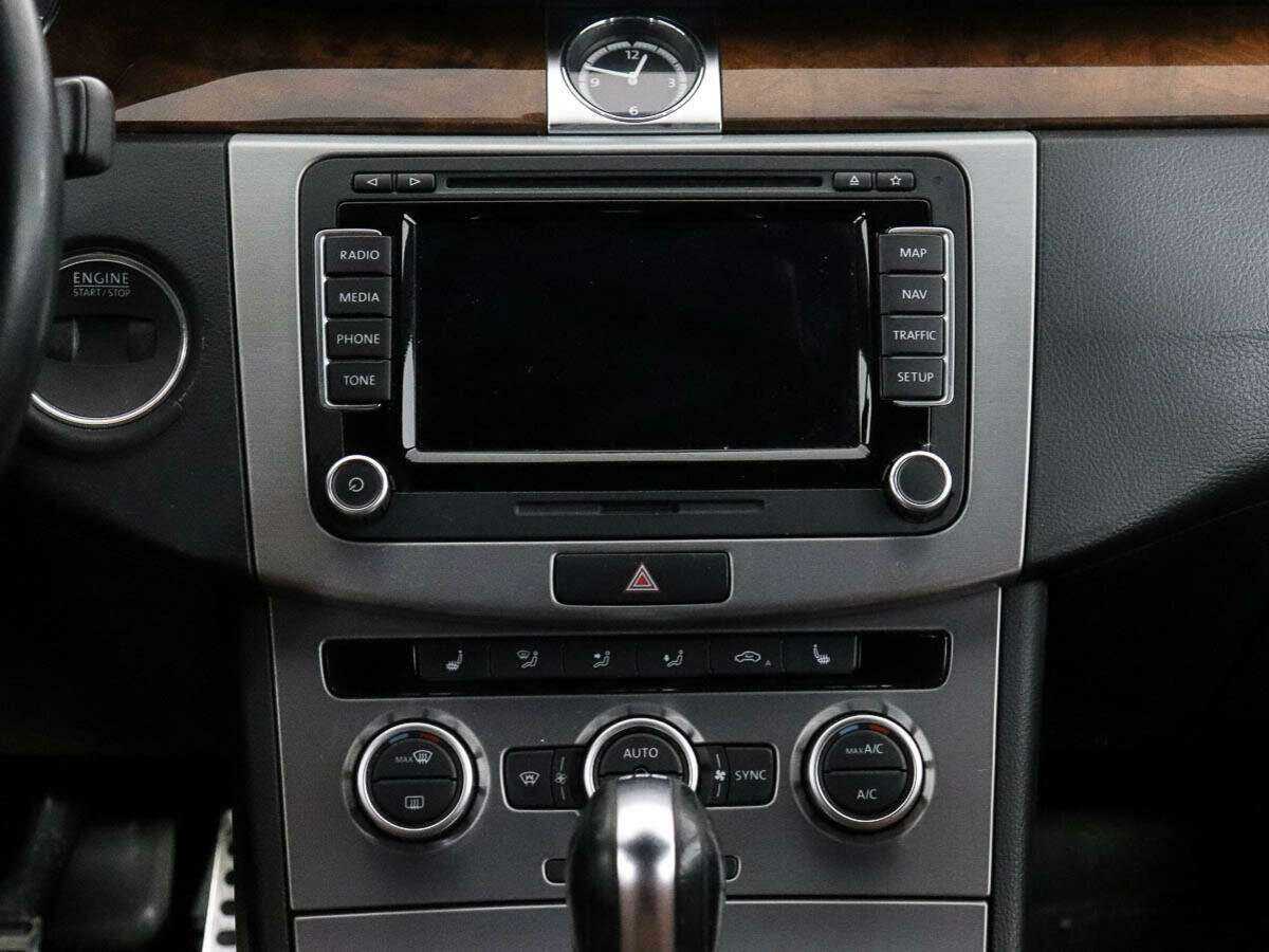 Volkswagen Passat CC с пробегом — 2012 год. Фото: #11