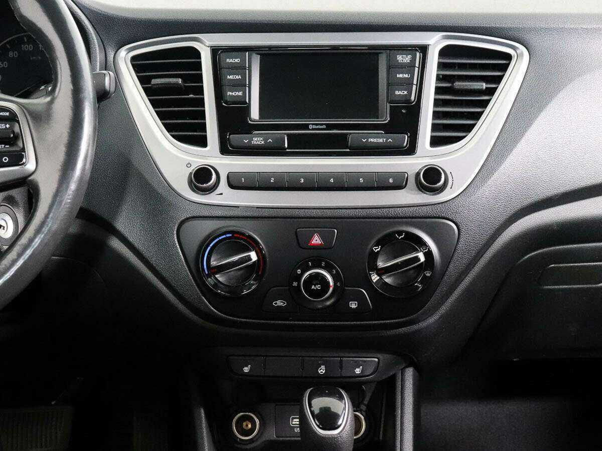 Hyundai Solaris с пробегом — 2019 год. Фото: #10