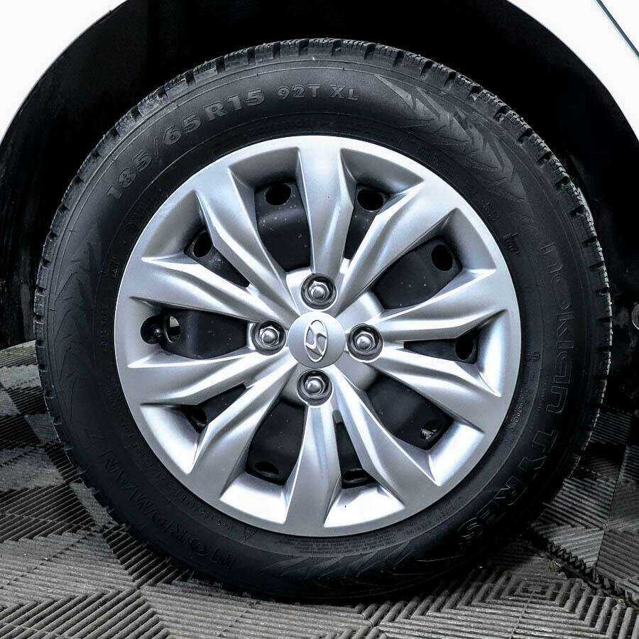 Hyundai Solaris с пробегом — 2019 год. Фото: #13