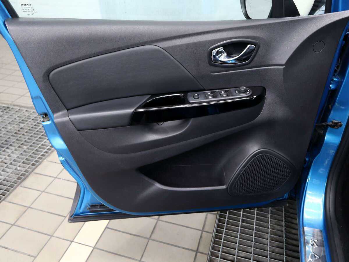 Renault Kaptur с пробегом — 2016 год. Фото: #13