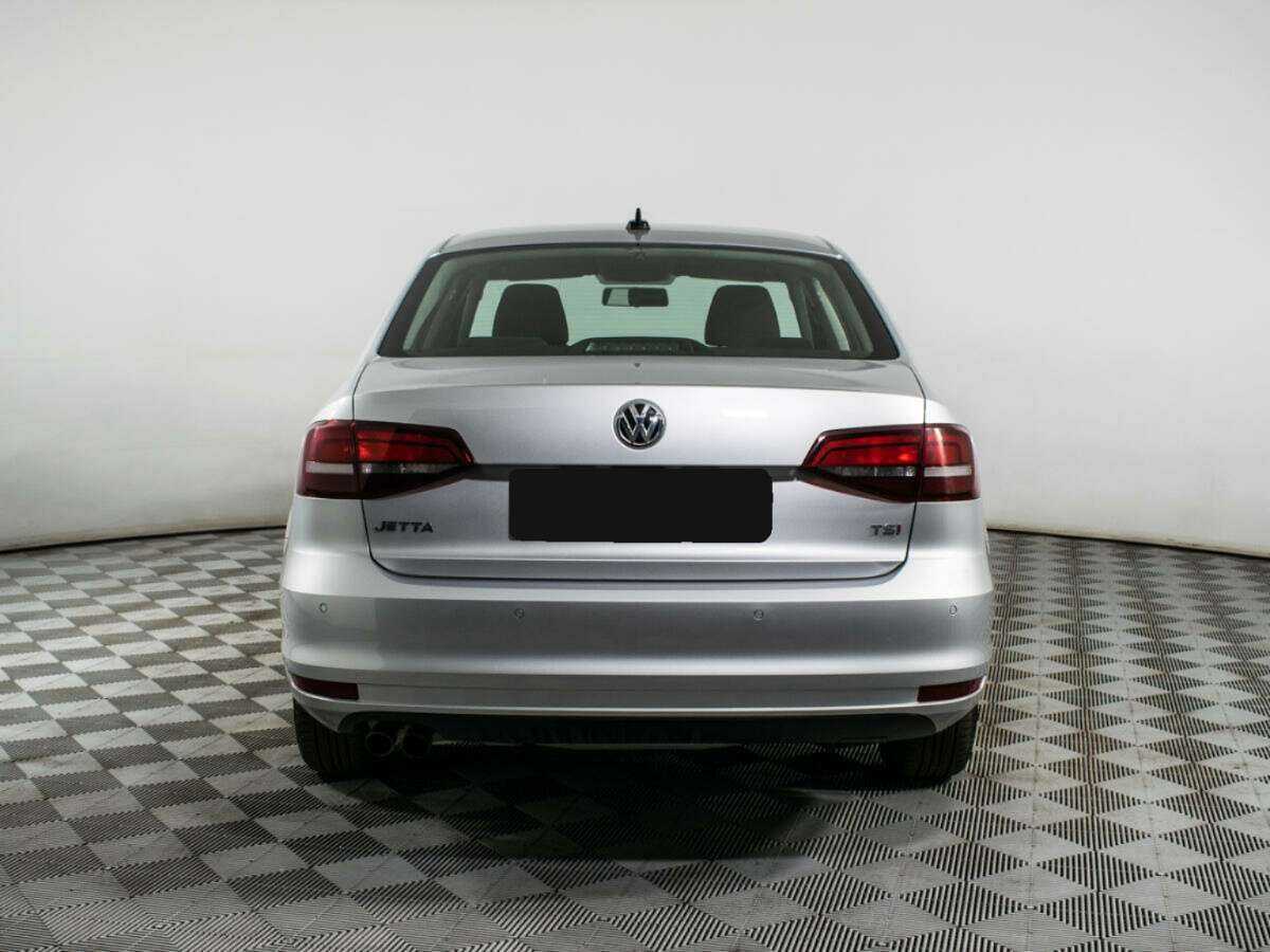 Volkswagen Jetta с пробегом — 2018 год. Фото: #5