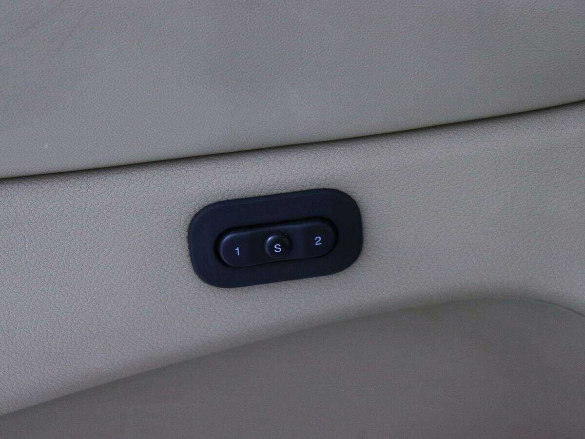 Jeep Grand Cherokee с пробегом — 2012 год. Фото: #19