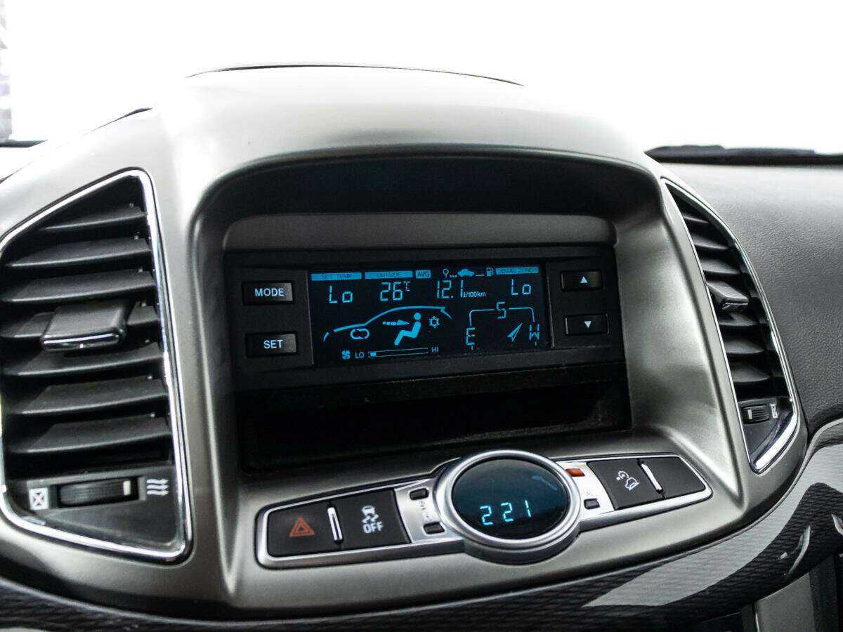 Chevrolet Captiva с пробегом — 2014 год. Фото: #13