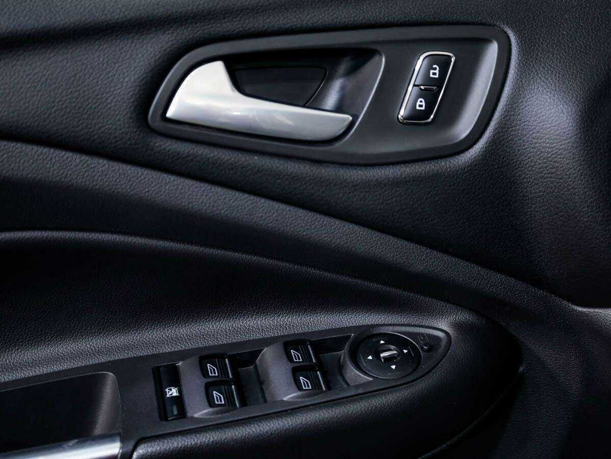 Ford Kuga с пробегом — 2013 год. Фото: #12