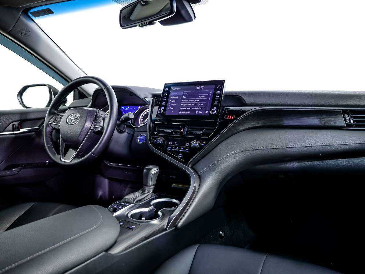 Toyota Camry с пробегом — 2021 год. Фото: #7