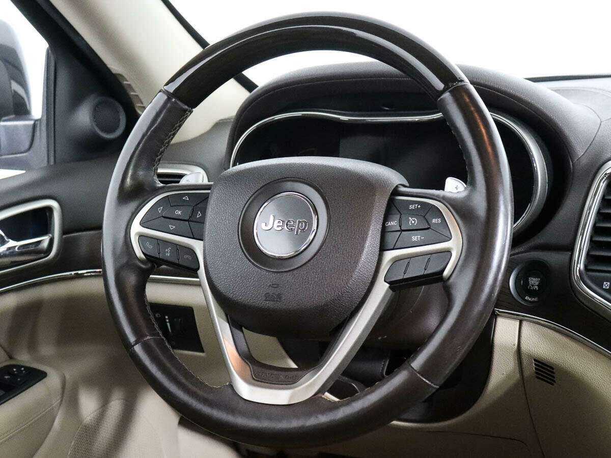 Jeep Grand Cherokee с пробегом — 2014 год. Фото: #14