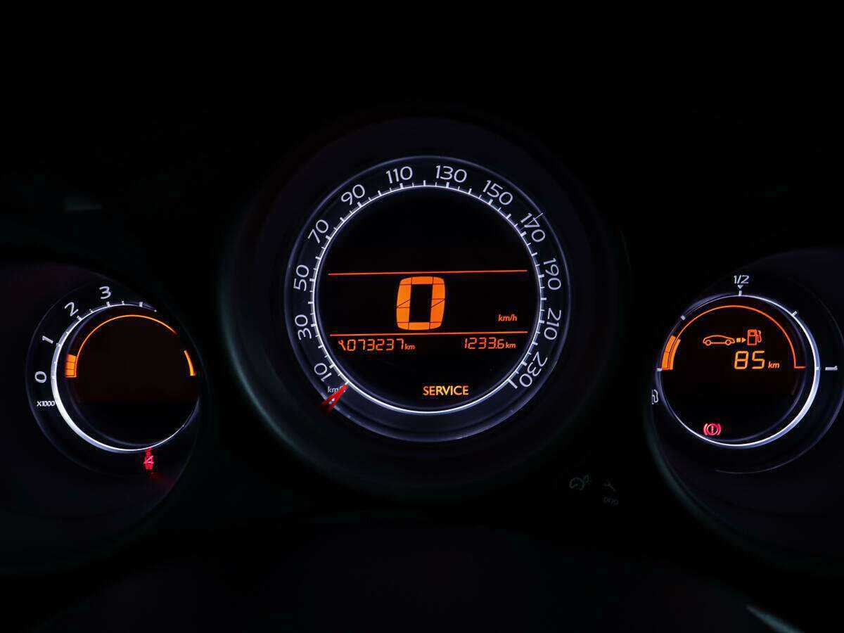 Citroen C4 с пробегом — 2015 год. Фото: #13