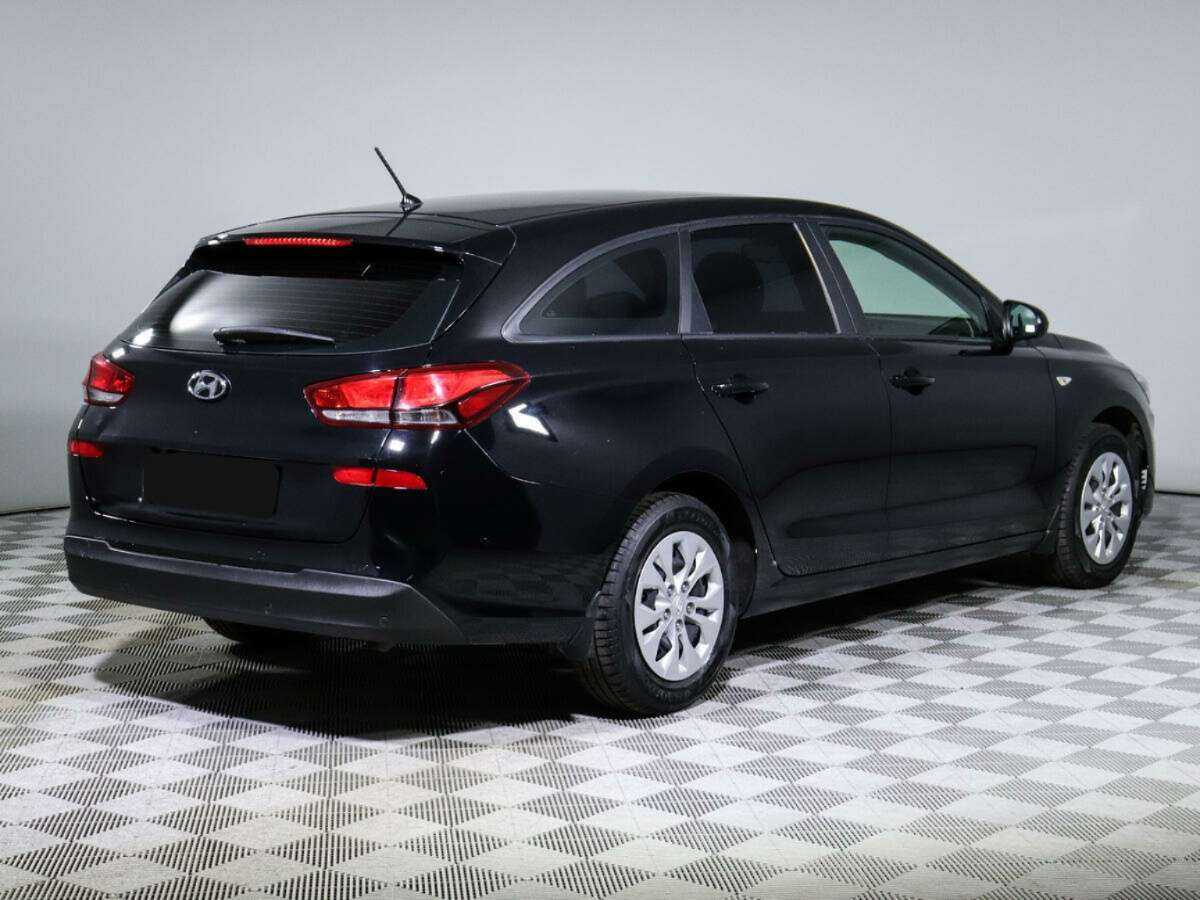 Hyundai i30 с пробегом — 2022 год. Фото: #3