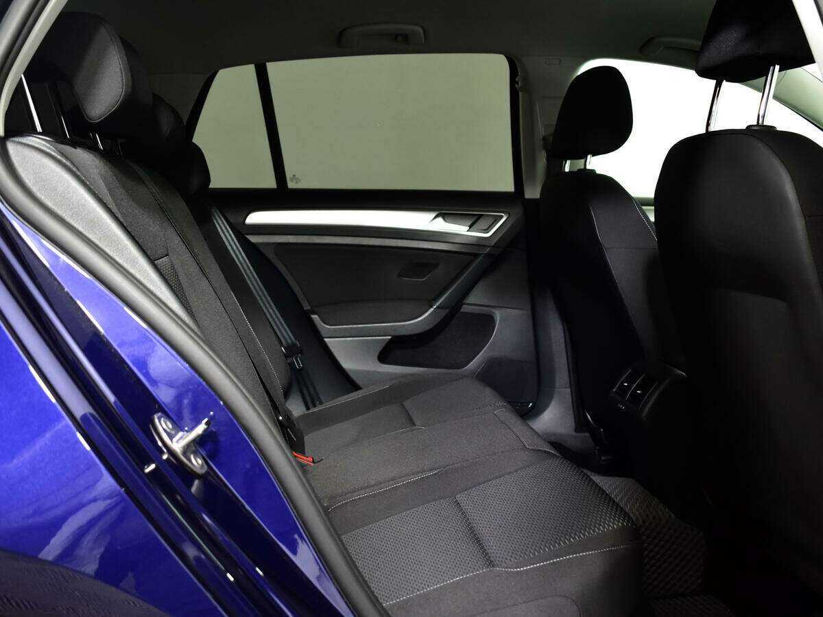 Volkswagen Golf с пробегом — 2018 год. Фото: #7