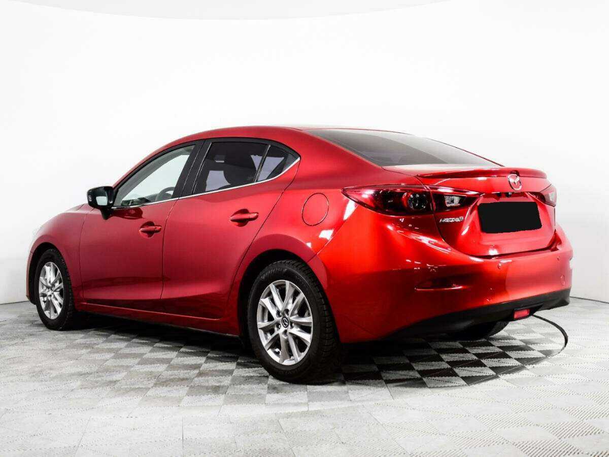 Mazda 3 с пробегом — 2015 год. Фото: #6