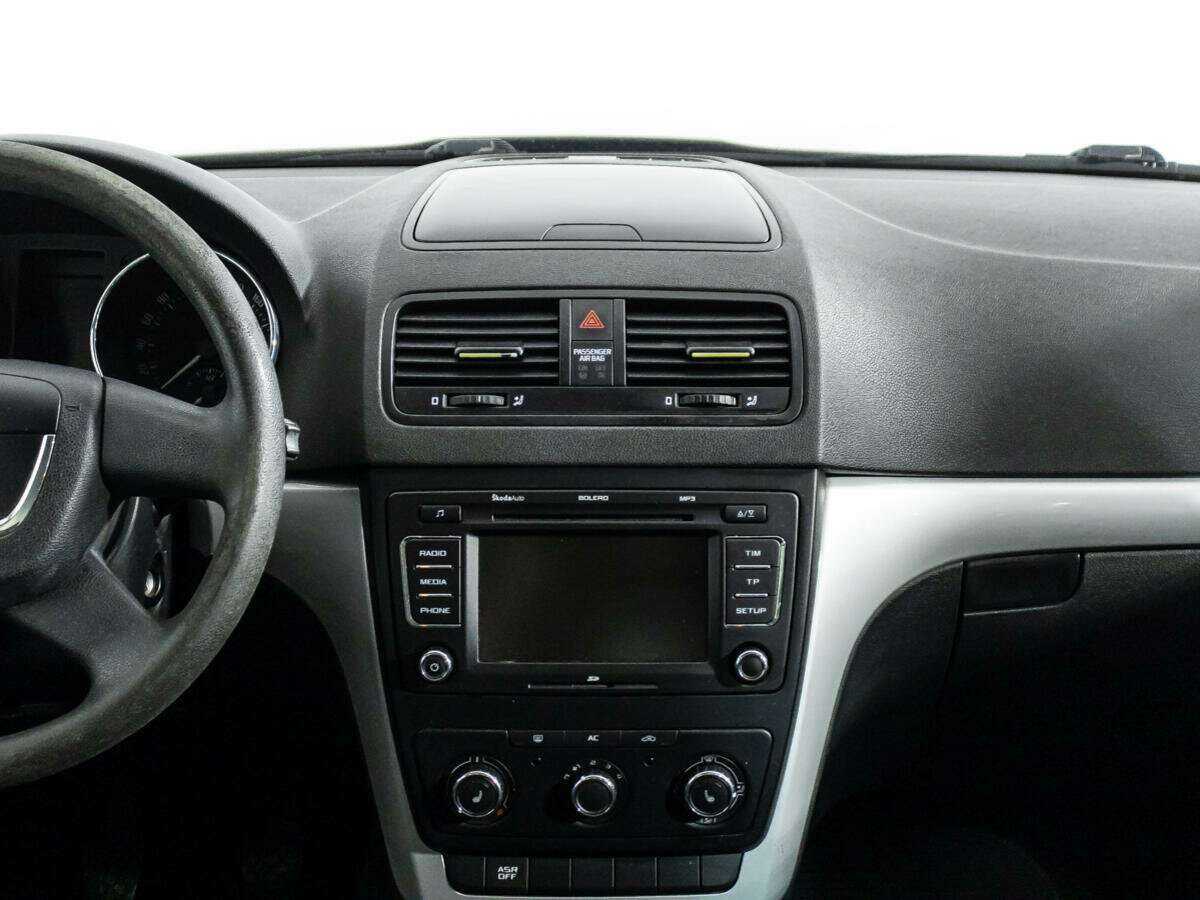 Skoda Yeti с пробегом — 2012 год. Фото: #12