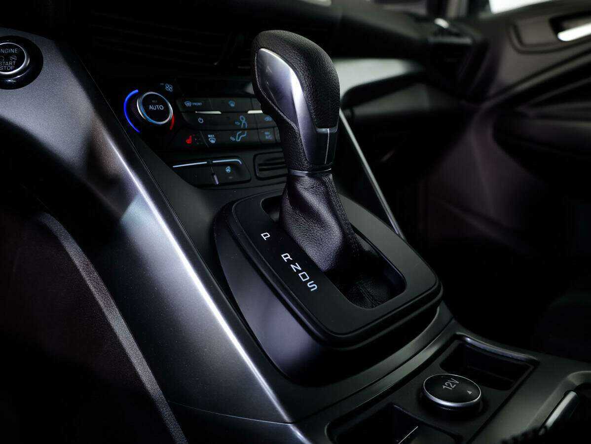 Ford Kuga с пробегом — 2018 год. Фото: #13