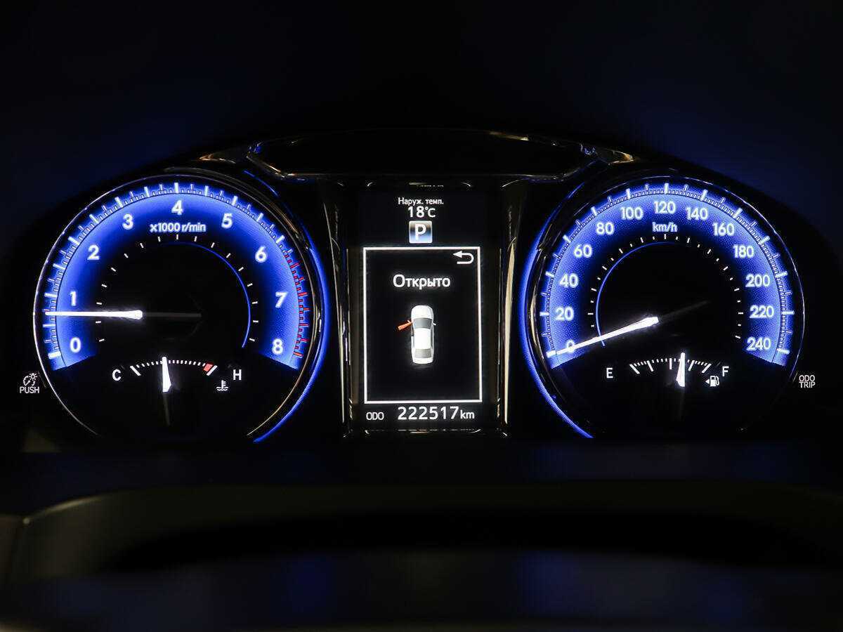 Toyota Camry с пробегом — 2017 год. Фото: #6