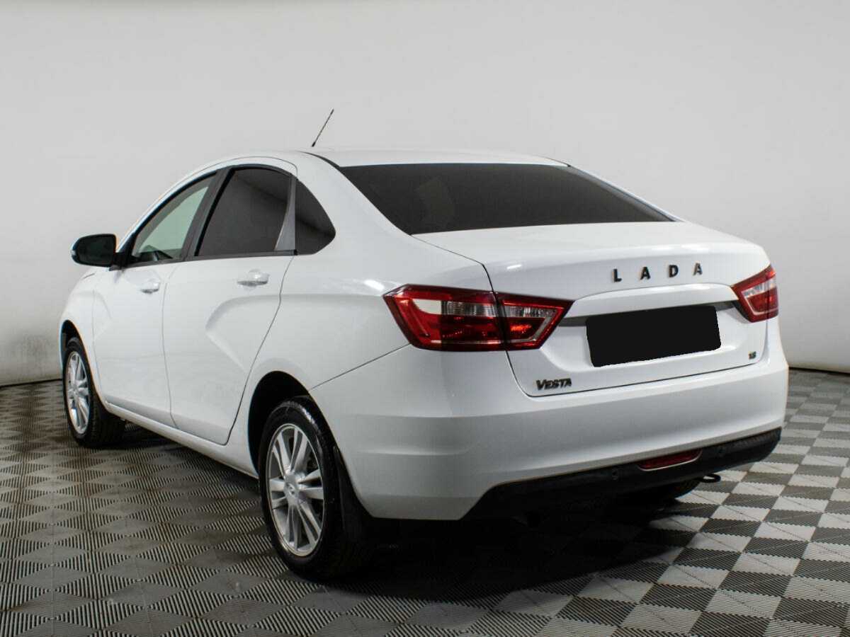 Lada (ВАЗ) Vesta с пробегом — 2018 год. Фото: #5