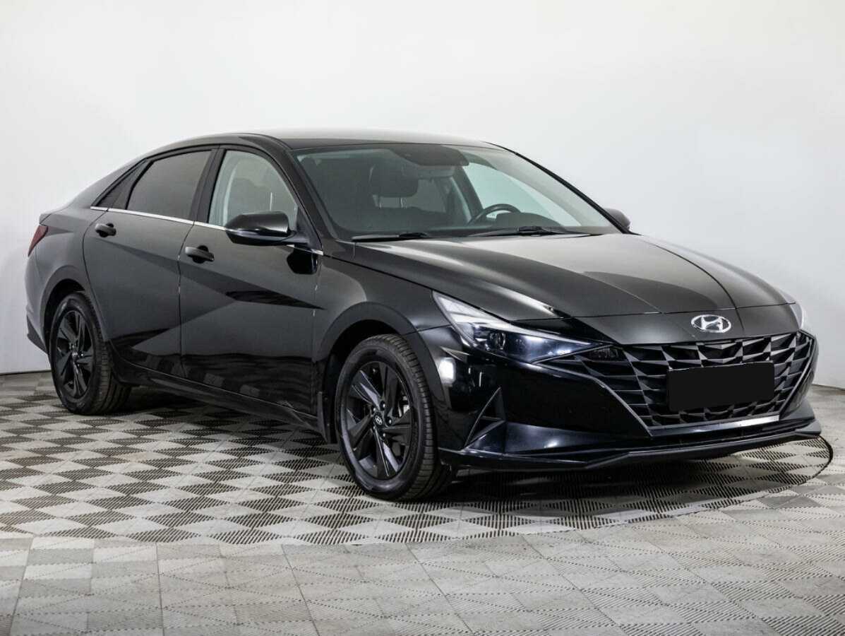 Hyundai Elantra с пробегом — 2020 год. Фото: #2